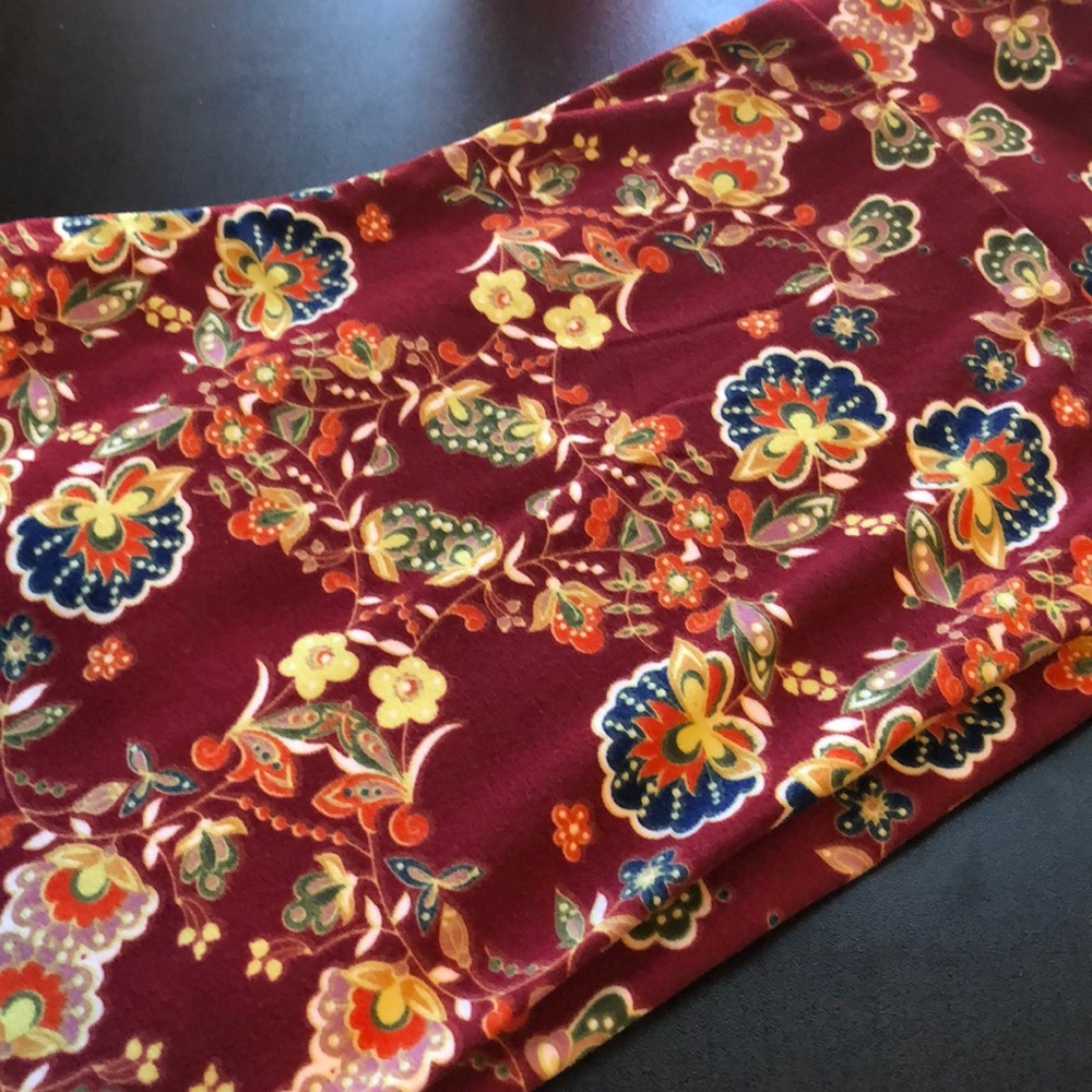 LuLaRoe leggings. TC